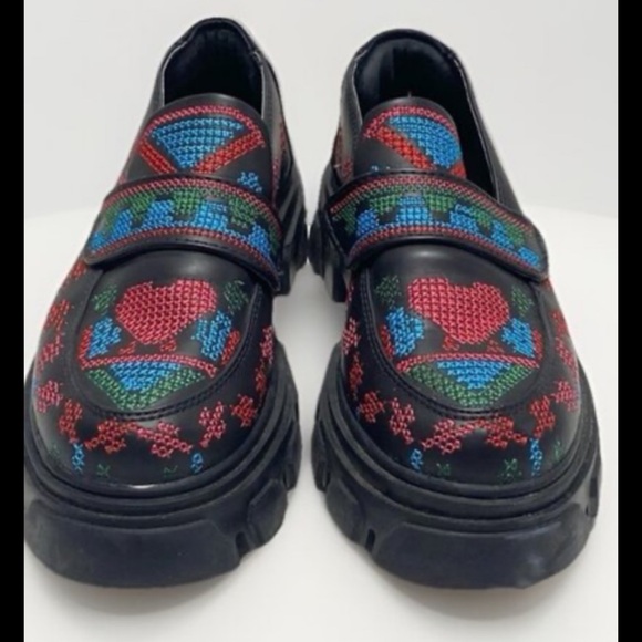 FARM Rio Shoes - FARM RIO 10 Black Embroidered Lug Sole Slip On Loafer